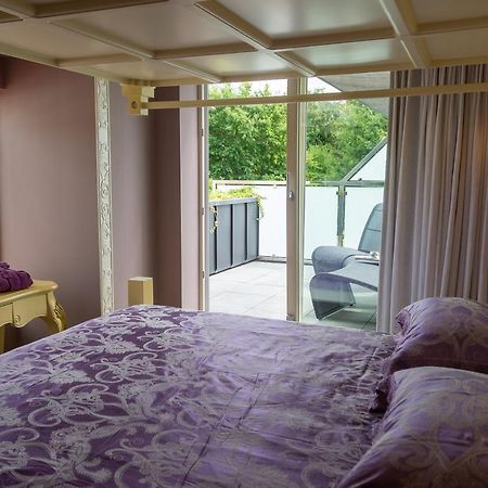 B&B Saint-Georges -Located In The City Centre Of Bruges- 외부 사진 A bedroom at the hotel