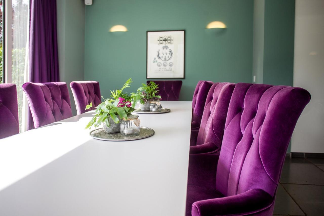 B&B Saint-Georges -Located In The City Centre Of Bruges- 외부 사진 The interior of the German Federal Council