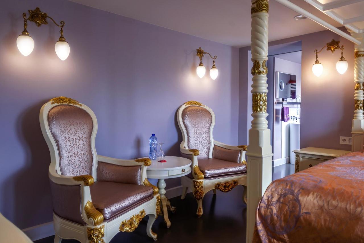 B&B Saint-Georges -Located In The City Centre Of Bruges- 외부 사진 A room at the hotel